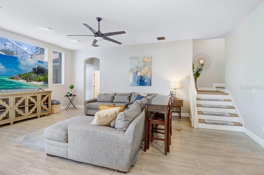 Active With Contract: $734,900 (4 beds, 4 baths, 3480 Square Feet)