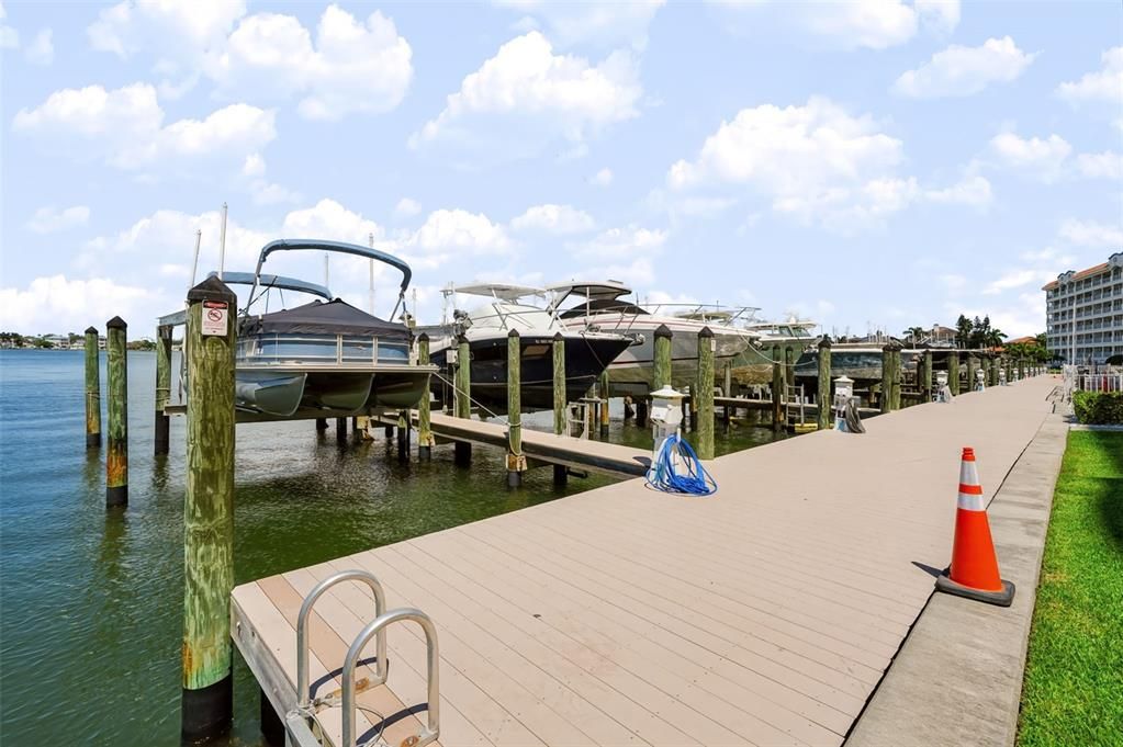 На продажу: $1,375,000 (3 спален, 2 ванн, 3124 Квадратных фут)