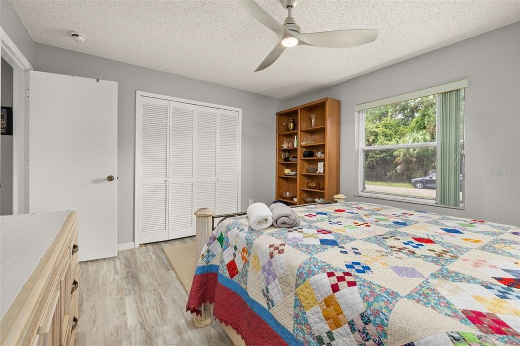 For Sale: $343,000 (3 beds, 2 baths, 1629 Square Feet)