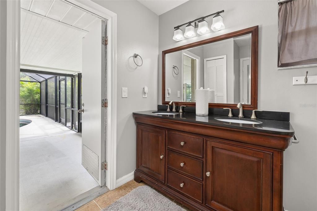 For Sale: $343,000 (3 beds, 2 baths, 1629 Square Feet)