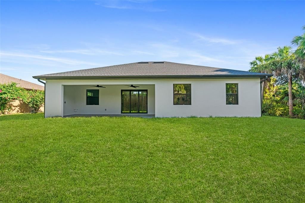 На продажу: $399,900 (3 спален, 2 ванн, 1750 Квадратных фут)