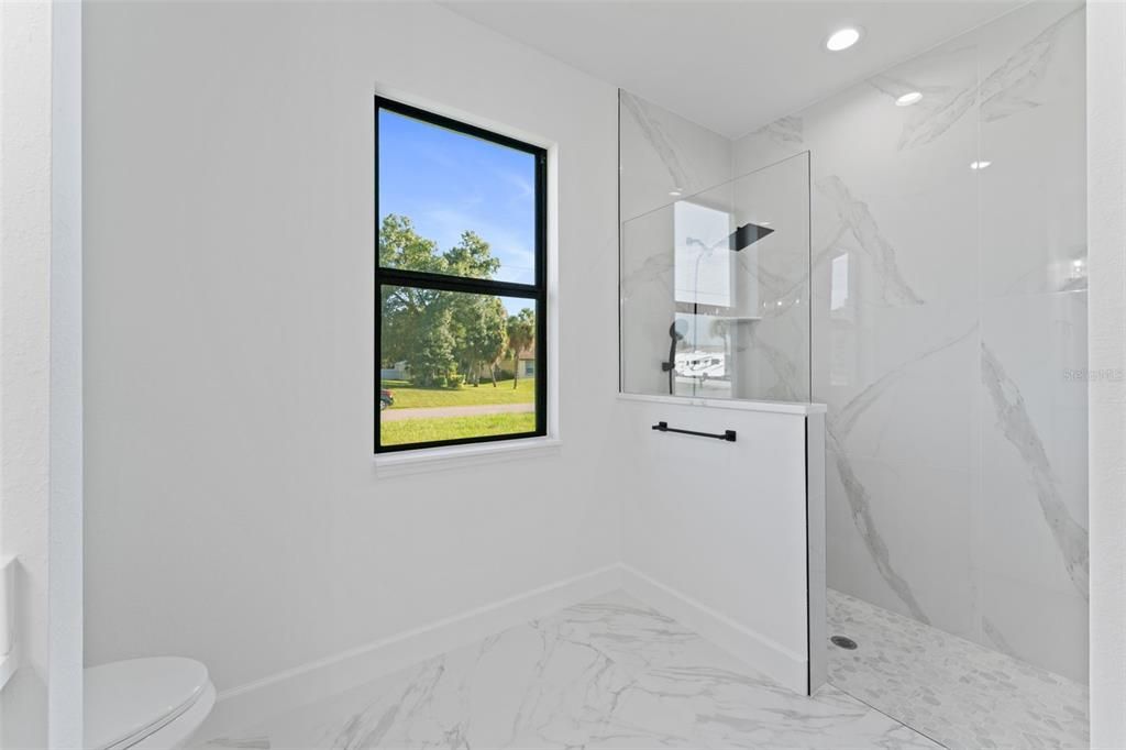 На продажу: $399,900 (3 спален, 2 ванн, 1750 Квадратных фут)