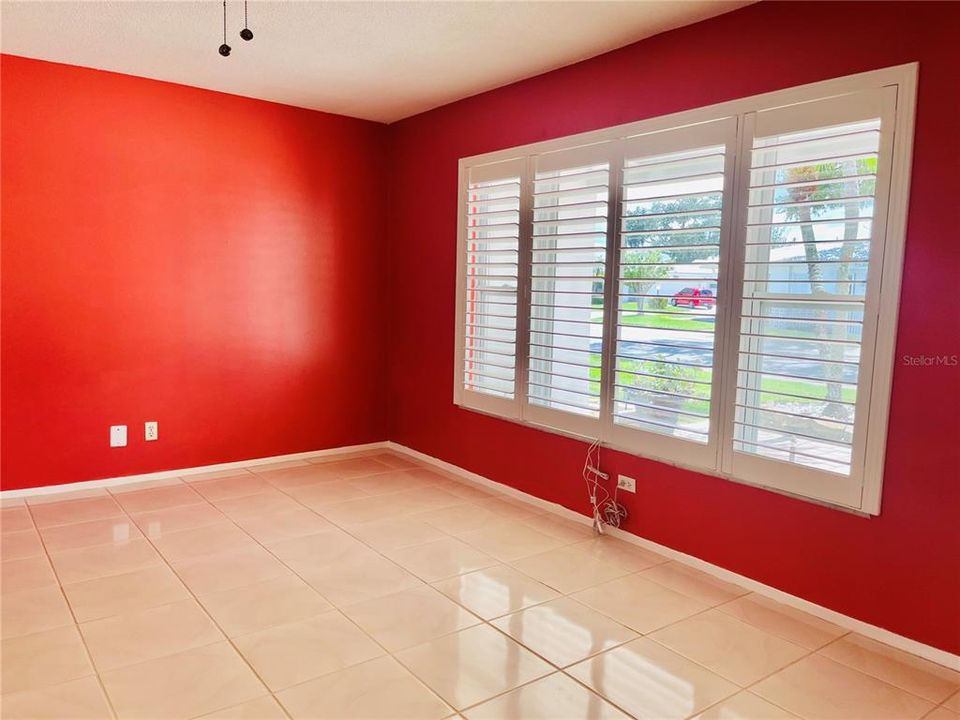 En Venta: $369,900 (2 camas, 2 baños, 1649 Pies cuadrados)