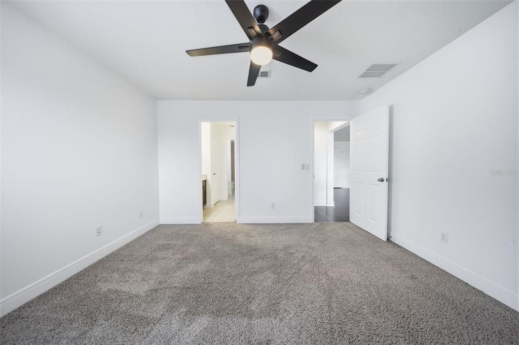 En Venta: $795,000 (5 camas, 4 baños, 3566 Pies cuadrados)