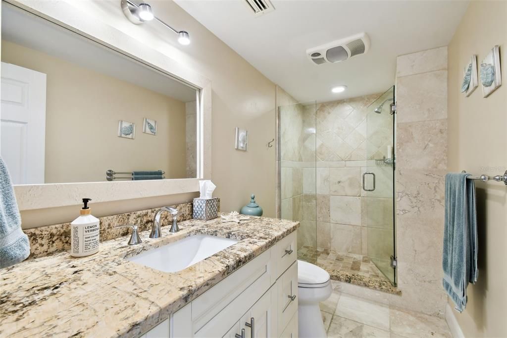 En Venta: $450,000 (2 camas, 2 baños, 1210 Pies cuadrados)