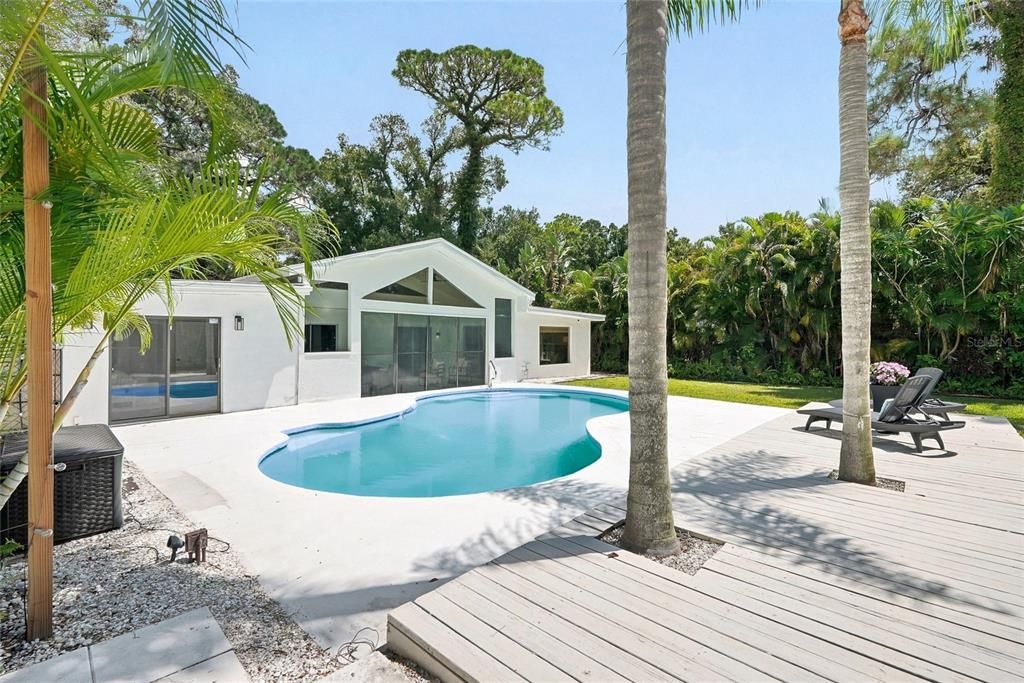 En Venta: $1,050,000 (3 camas, 3 baños, 2577 Pies cuadrados)