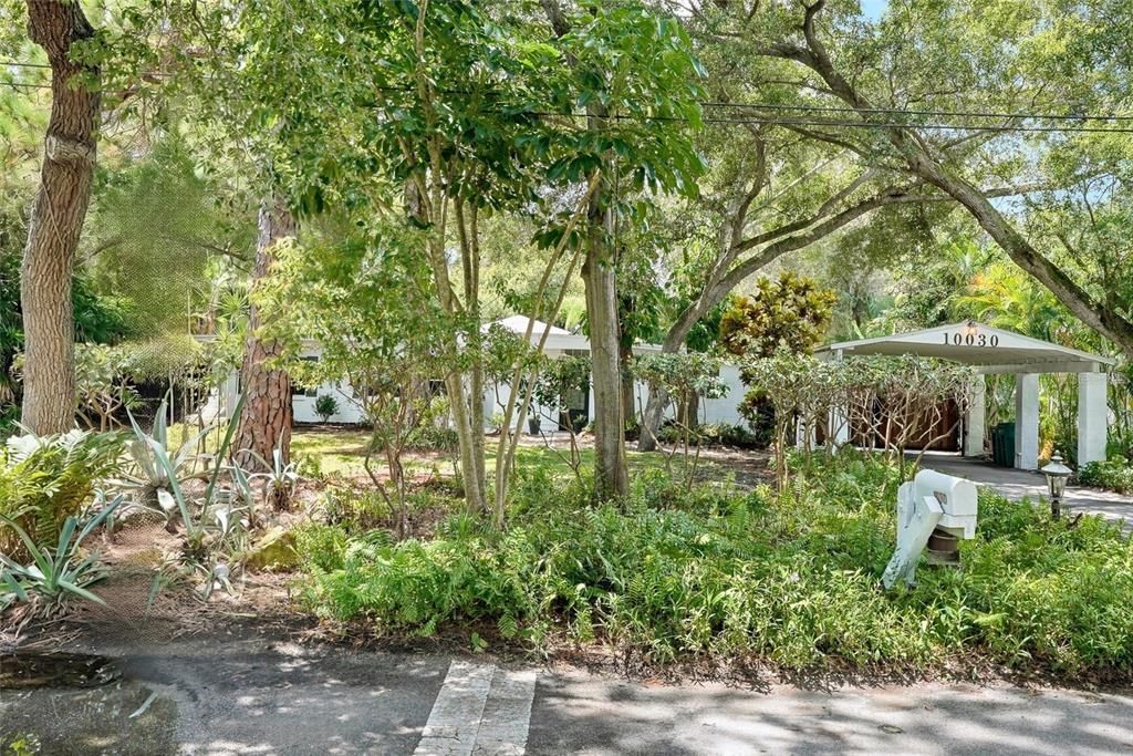 En Venta: $1,050,000 (3 camas, 3 baños, 2577 Pies cuadrados)