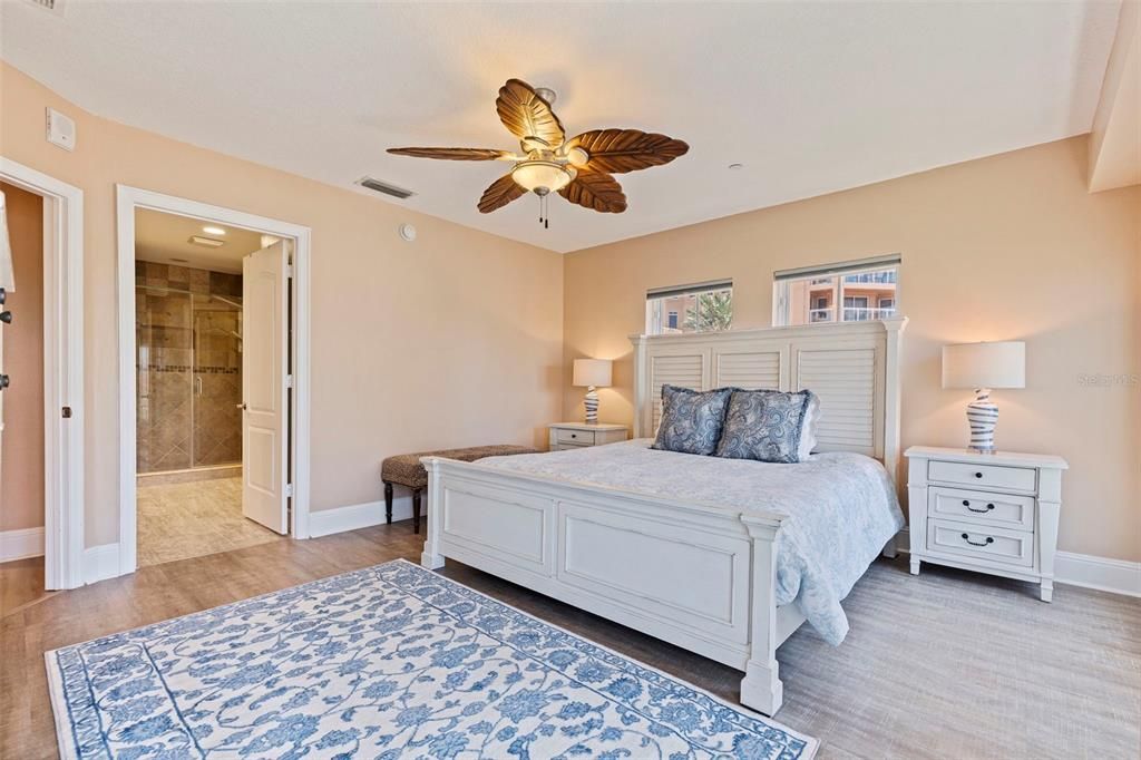 For Sale: $1,099,000 (2 beds, 2 baths, 1619 Square Feet)