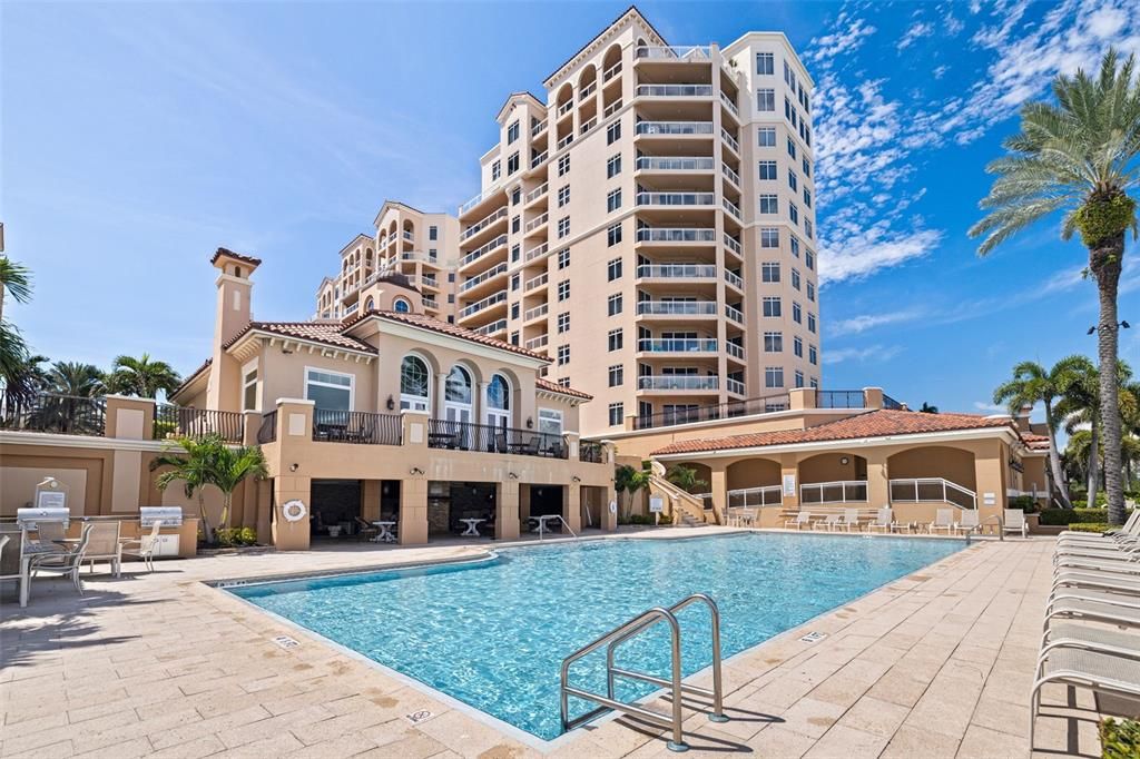 For Sale: $1,099,000 (2 beds, 2 baths, 1619 Square Feet)