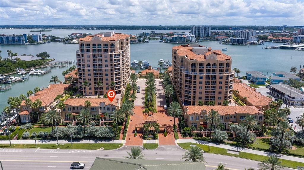 For Sale: $1,099,000 (2 beds, 2 baths, 1619 Square Feet)