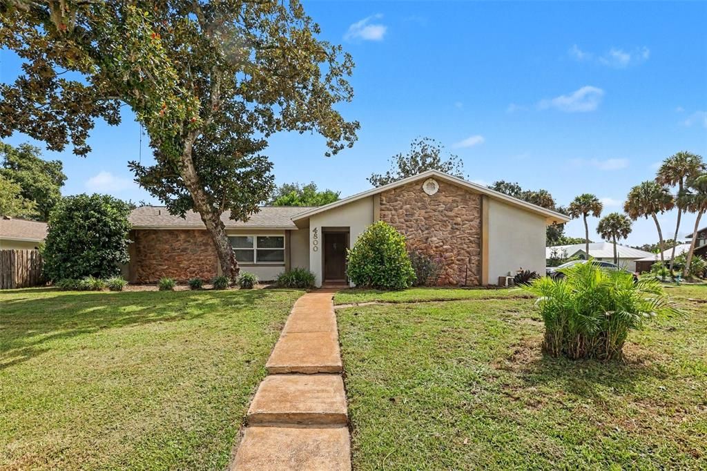 For Sale: $339,900 (3 beds, 2 baths, 1626 Square Feet)