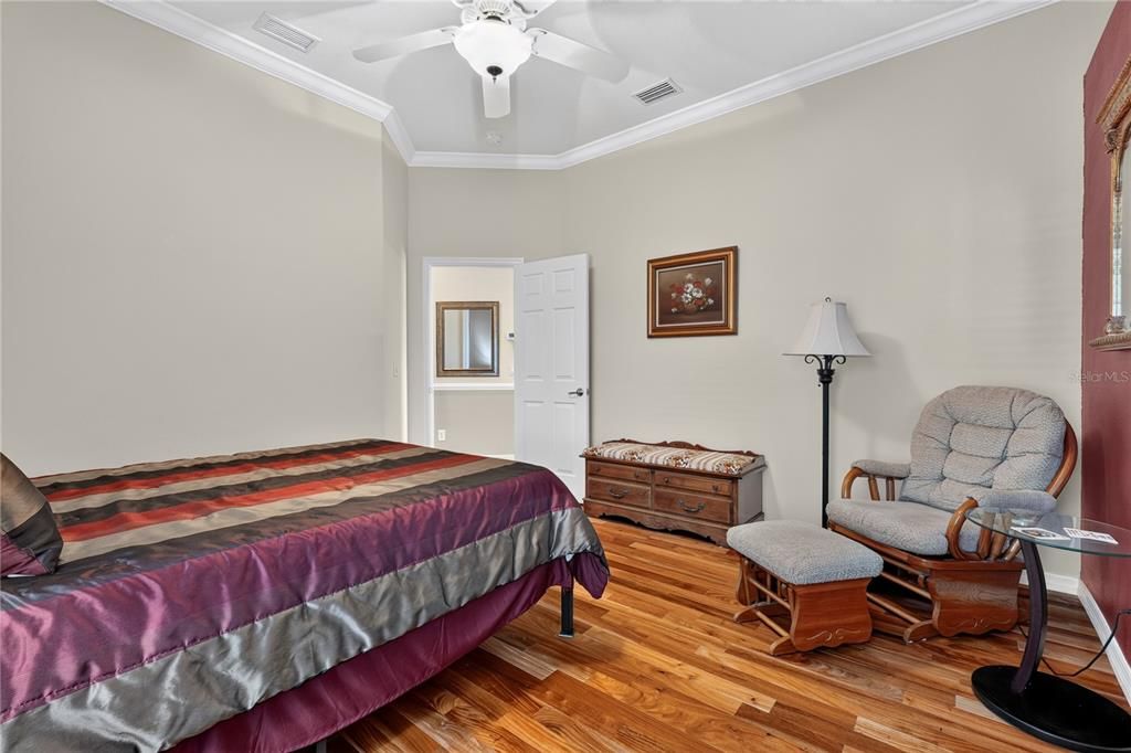 En Venta: $700,000 (4 camas, 3 baños, 2999 Pies cuadrados)
