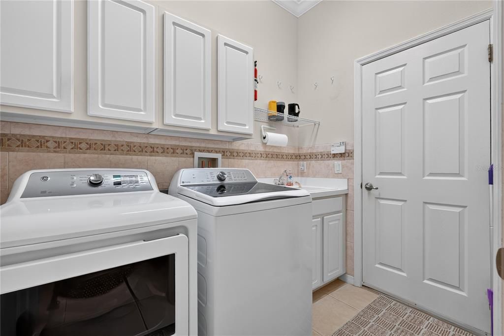 En Venta: $700,000 (4 camas, 3 baños, 2999 Pies cuadrados)