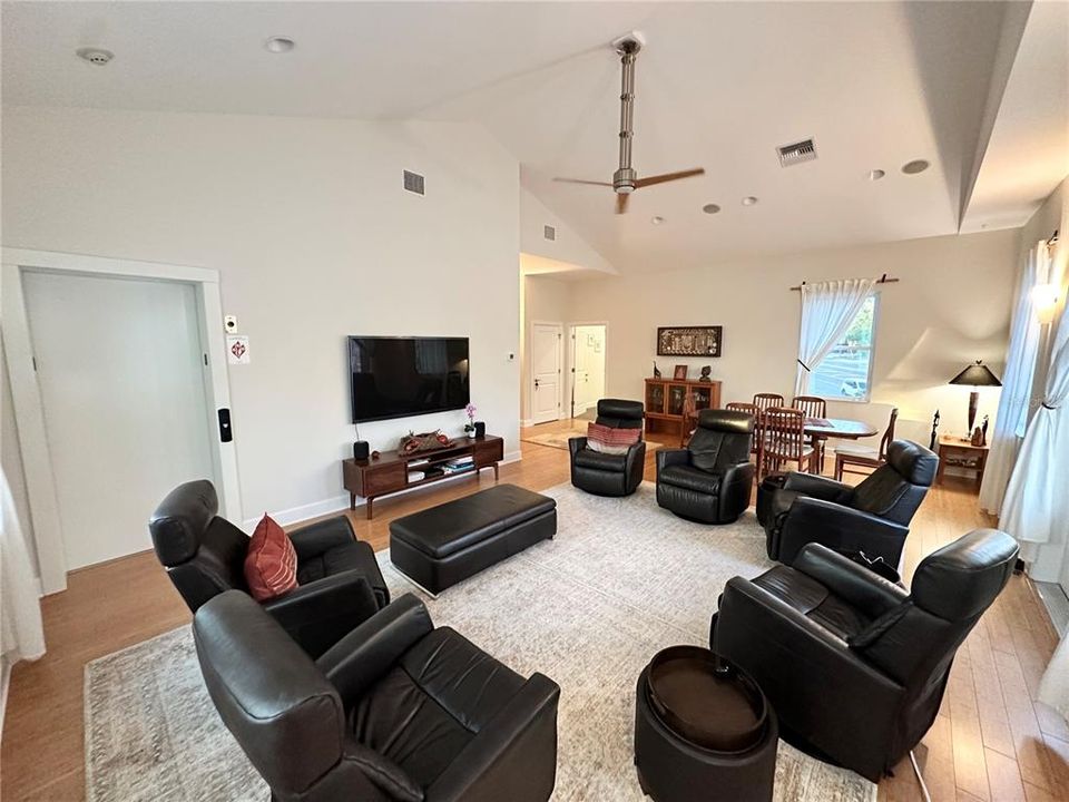 For Sale: $1,595,000 (0 beds, 0 baths, 3333 Square Feet)