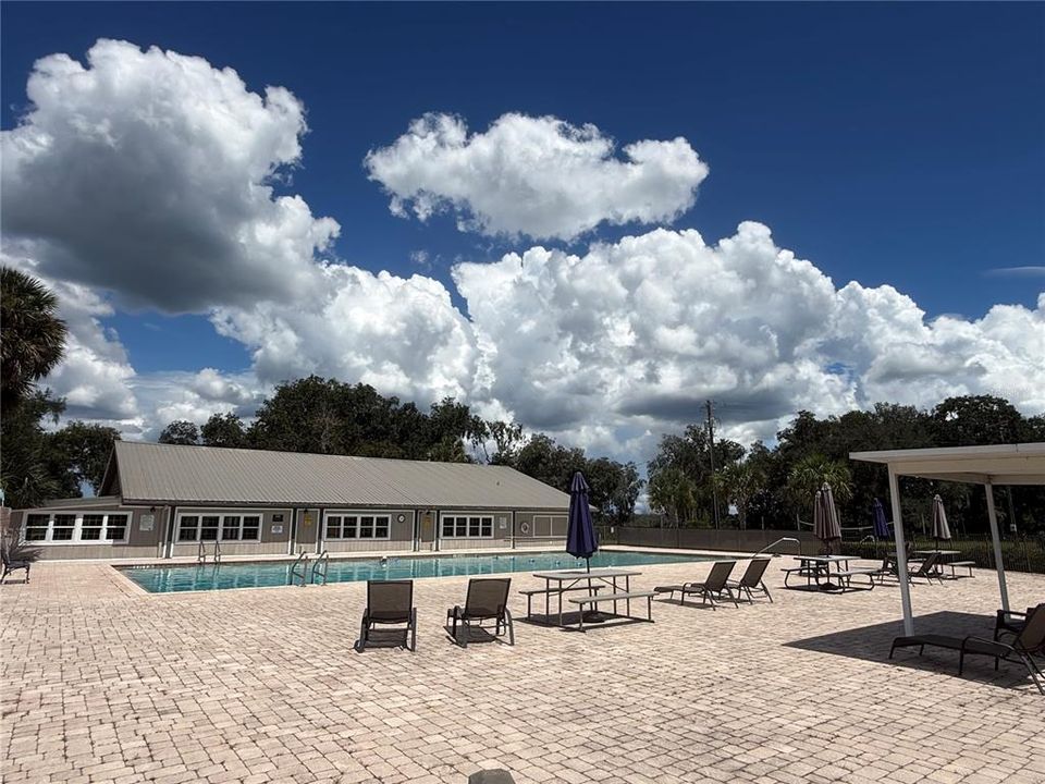 На продажу: $49,000 (0.06 acres)