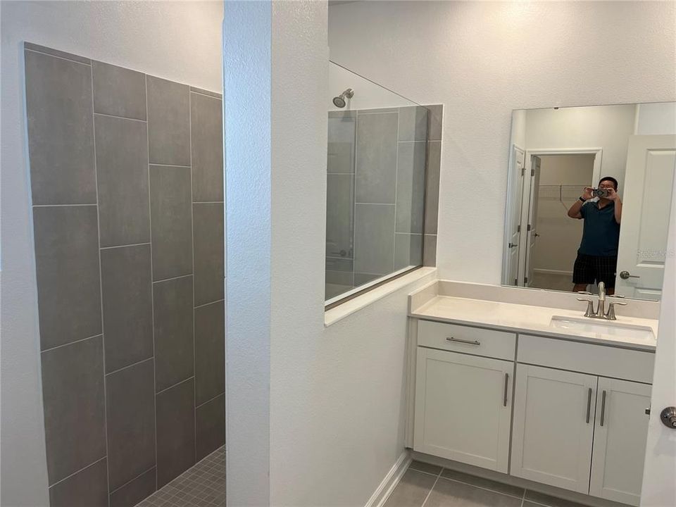 For Rent: $3,400 (4 beds, 3 baths, 2992 Square Feet)