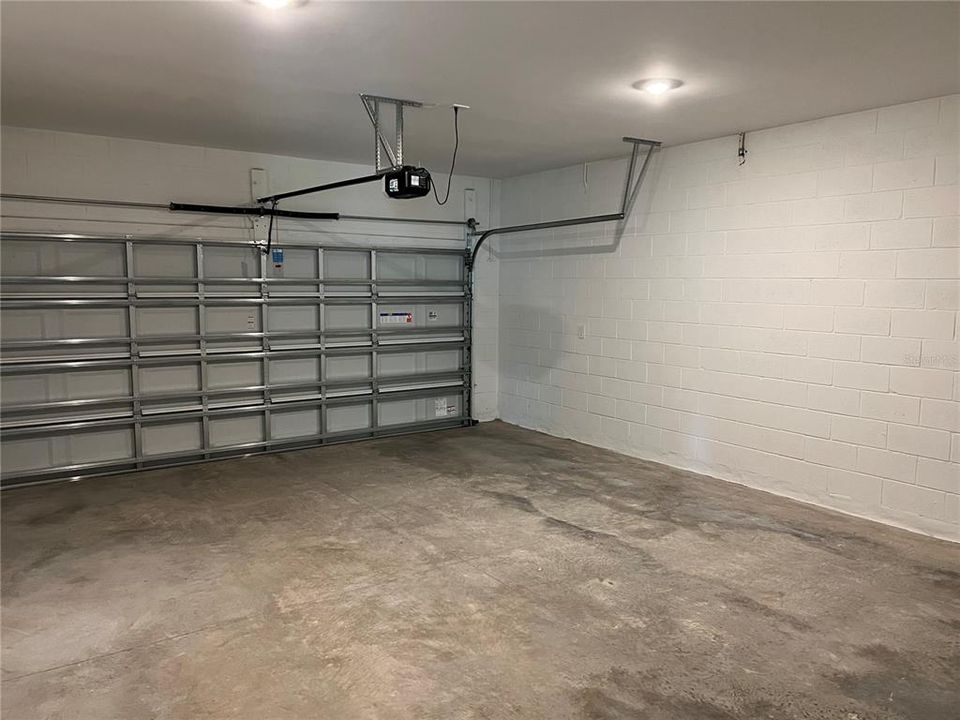 For Rent: $3,400 (4 beds, 3 baths, 2992 Square Feet)