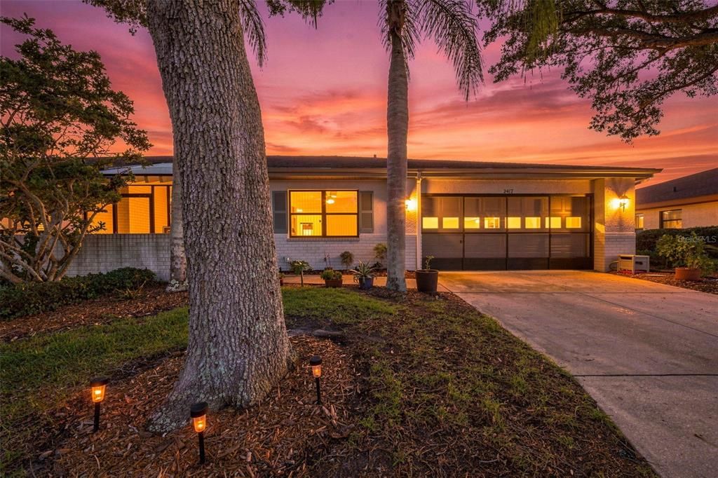 For Sale: $224,900 (2 beds, 2 baths, 1516 Square Feet)