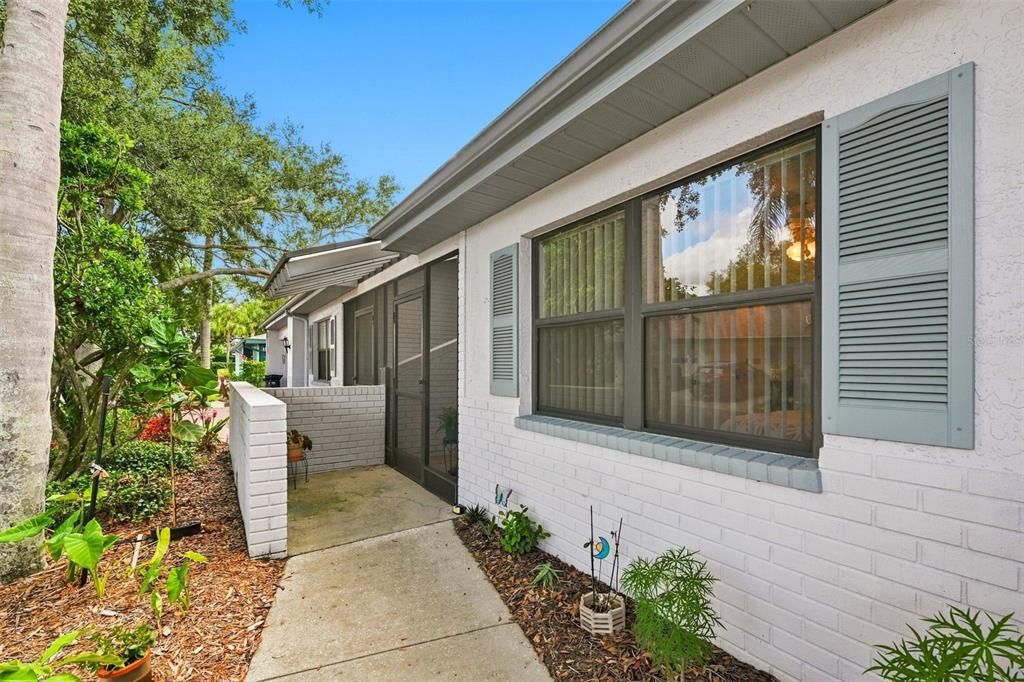 For Sale: $224,900 (2 beds, 2 baths, 1516 Square Feet)
