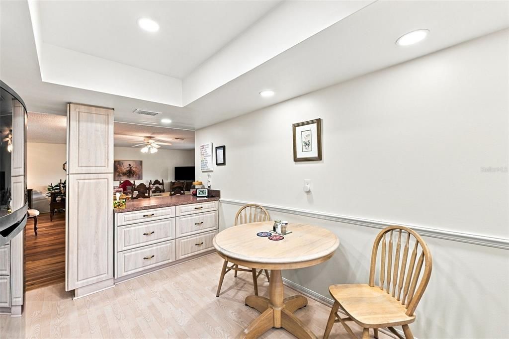 For Sale: $224,900 (2 beds, 2 baths, 1516 Square Feet)