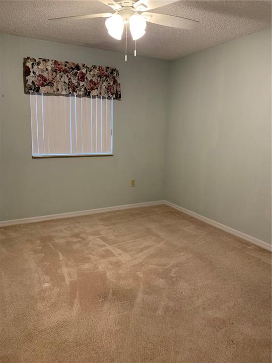 Activo con contrato: $159,900 (2 camas, 2 baños, 988 Pies cuadrados)