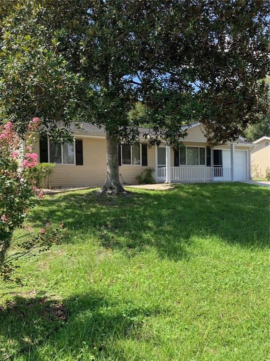 Activo con contrato: $159,900 (2 camas, 2 baños, 988 Pies cuadrados)