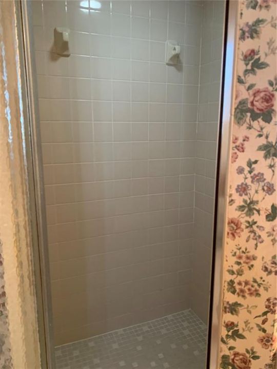 Activo con contrato: $159,900 (2 camas, 2 baños, 988 Pies cuadrados)