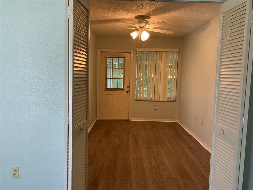 Activo con contrato: $159,900 (2 camas, 2 baños, 988 Pies cuadrados)