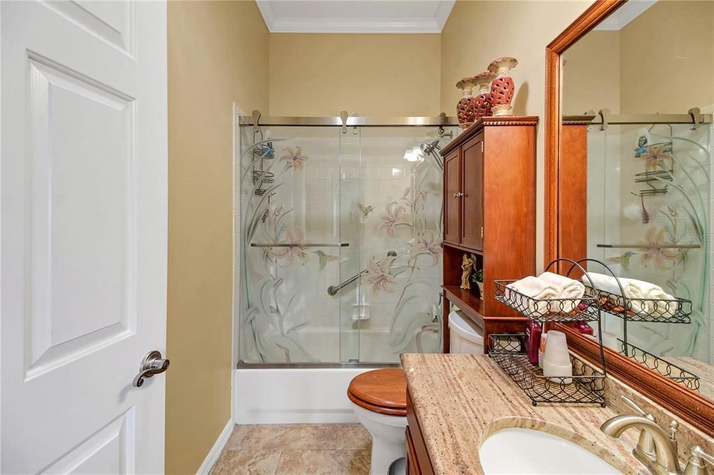 For Sale: $475,000 (2 beds, 2 baths, 2296 Square Feet)