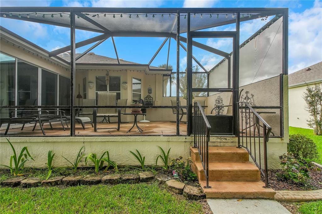 For Sale: $475,000 (2 beds, 2 baths, 2296 Square Feet)