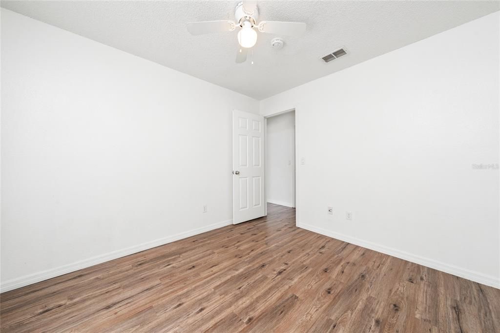 For Sale: $323,000 (3 beds, 2 baths, 1458 Square Feet)