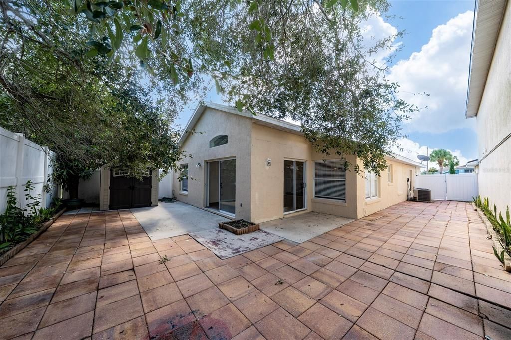 For Sale: $323,000 (3 beds, 2 baths, 1458 Square Feet)