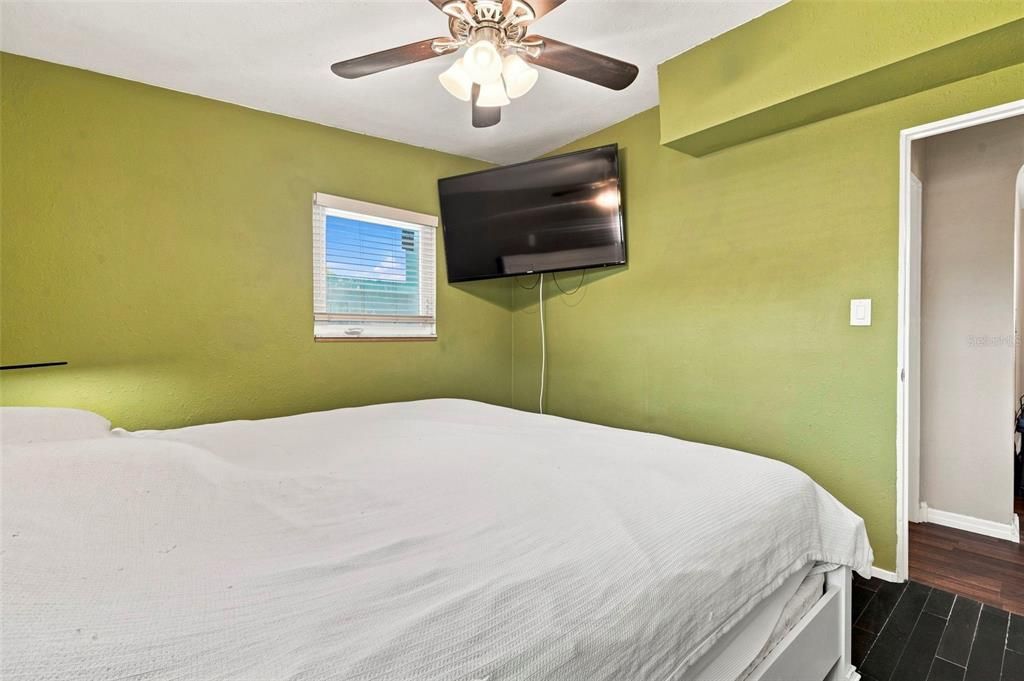 En Venta: $279,000 (2 camas, 1 baños, 936 Pies cuadrados)