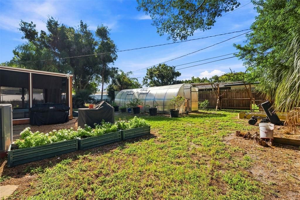 En Venta: $279,000 (2 camas, 1 baños, 936 Pies cuadrados)