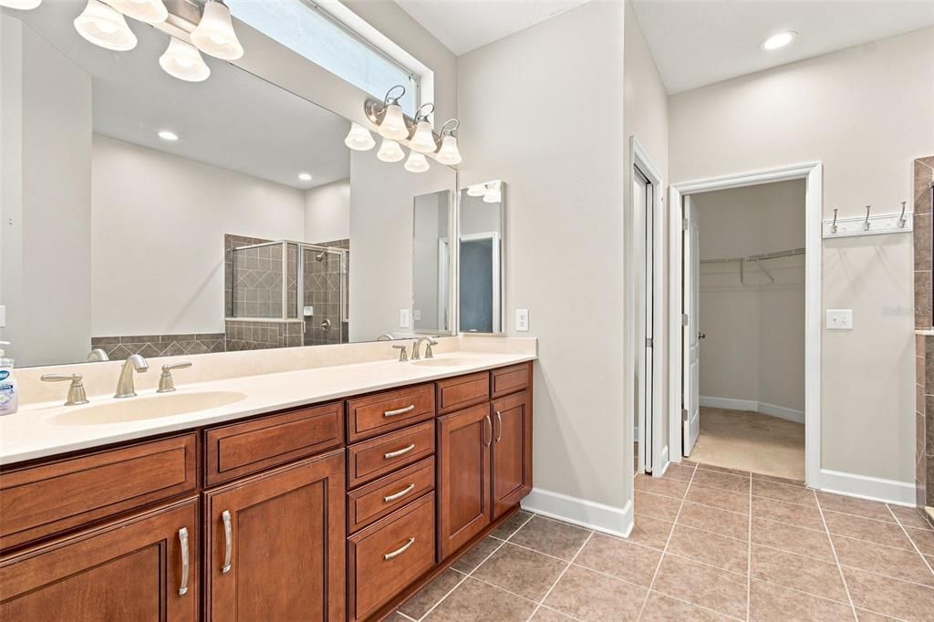 For Sale: $420,000 (3 beds, 2 baths, 2070 Square Feet)