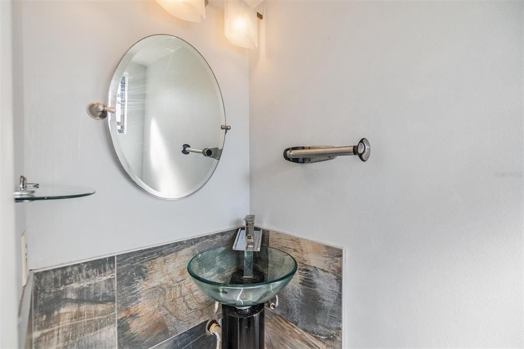 En Venta: $300,000 (3 camas, 2 baños, 1450 Pies cuadrados)