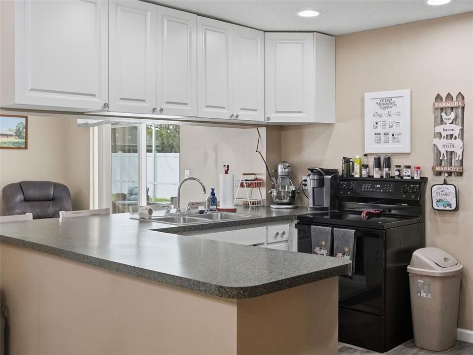 For Sale: $309,000 (2 beds, 2 baths, 1360 Square Feet)