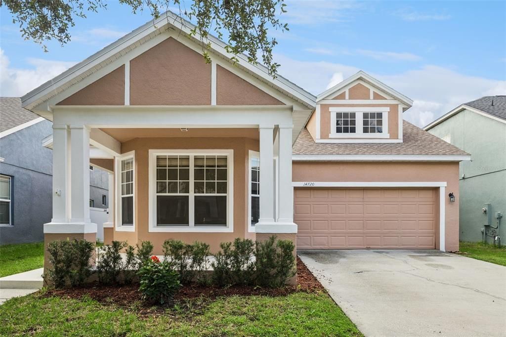 For Sale: $579,900 (5 beds, 3 baths, 2585 Square Feet)