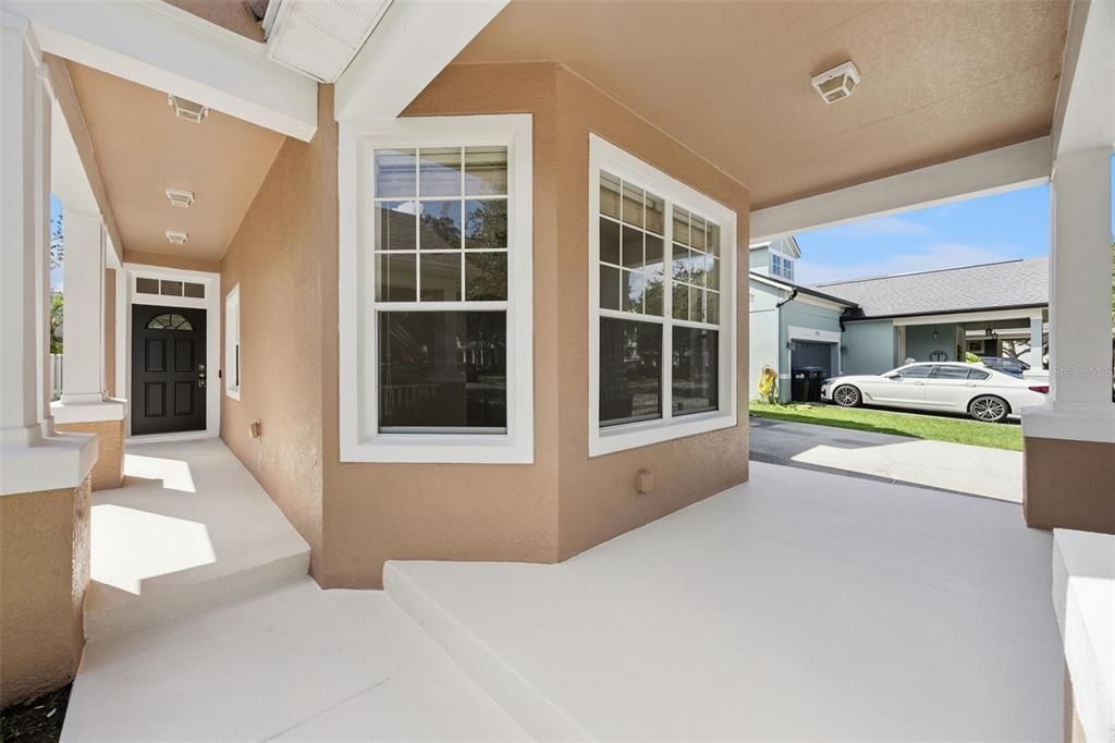 For Sale: $579,900 (5 beds, 3 baths, 2585 Square Feet)