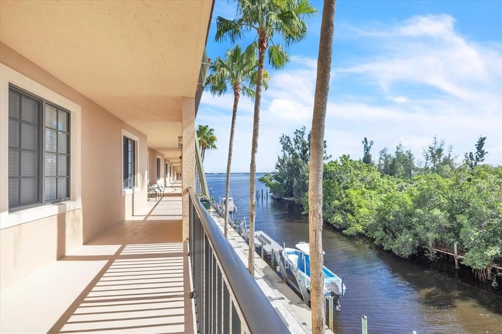 En Venta: $400,000 (3 camas, 2 baños, 1647 Pies cuadrados)