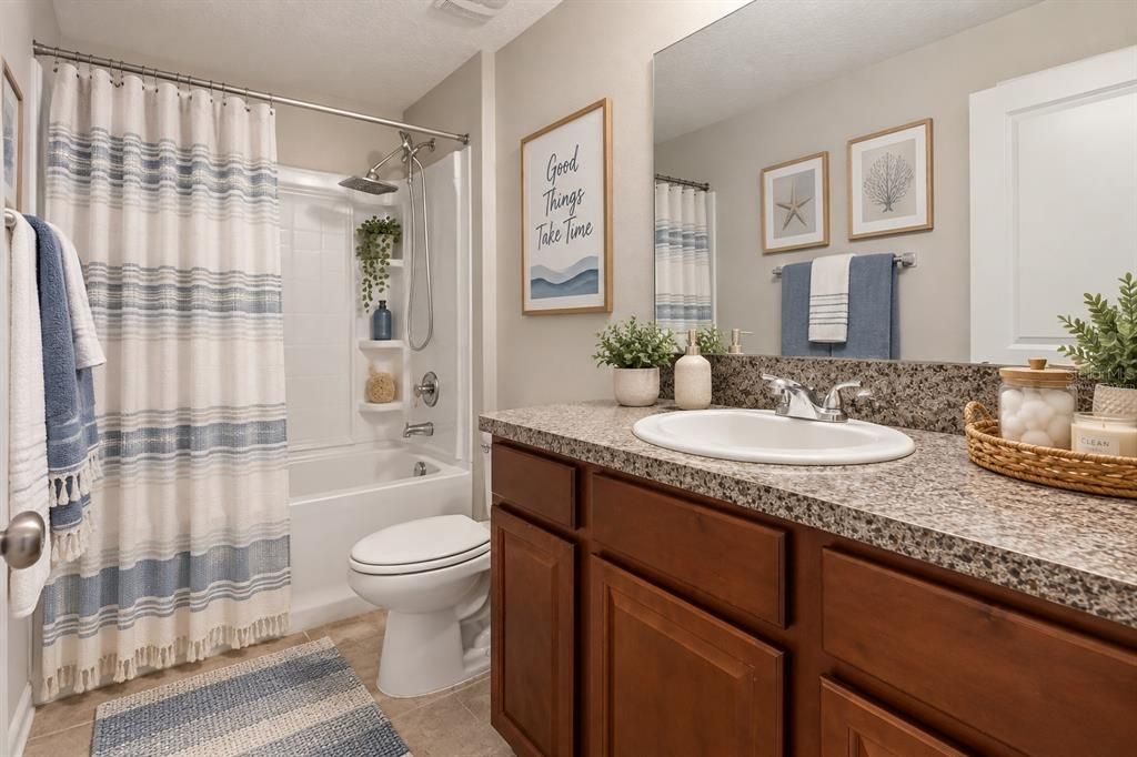 For Sale: $330,000 (4 beds, 2 baths, 1897 Square Feet)