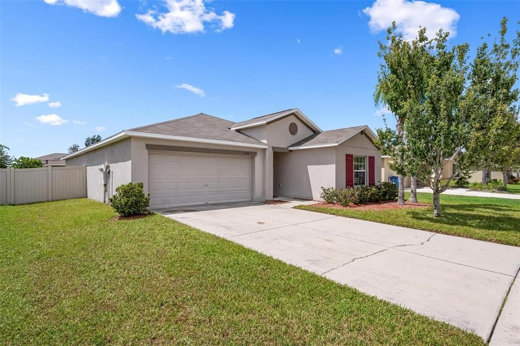 For Sale: $330,000 (4 beds, 2 baths, 1897 Square Feet)