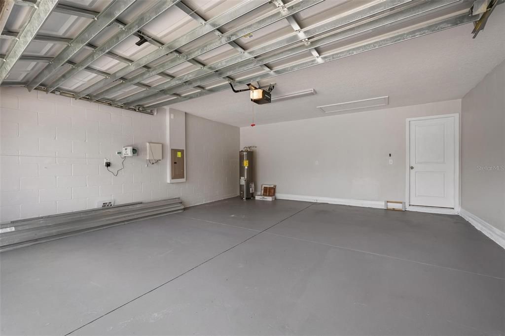 For Sale: $330,000 (4 beds, 2 baths, 1897 Square Feet)