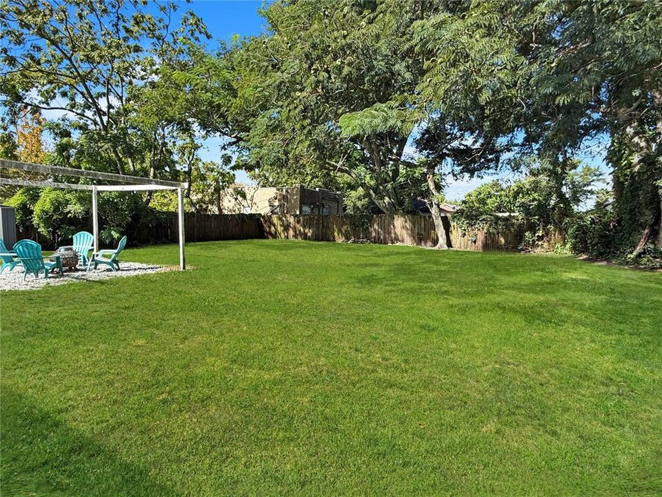 En Venta: $219,500 (2 camas, 1 baños, 816 Pies cuadrados)