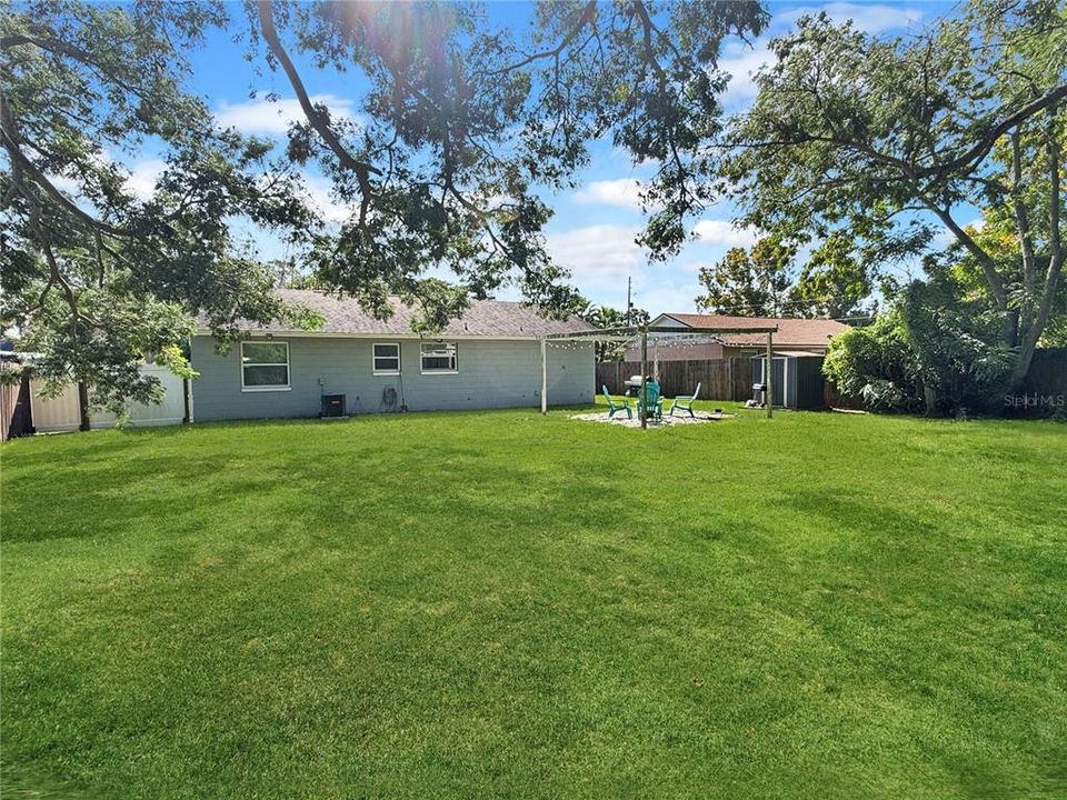 En Venta: $219,500 (2 camas, 1 baños, 816 Pies cuadrados)