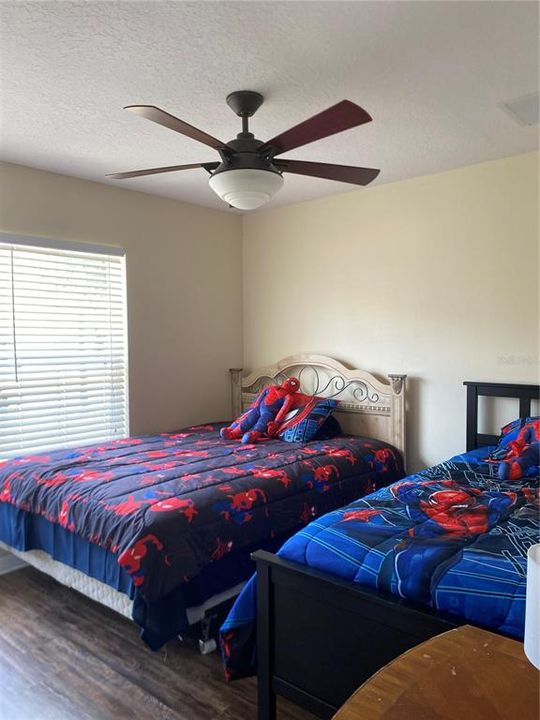 En Renta: $2,600 (4 camas, 2 baños, 1950 Pies cuadrados)