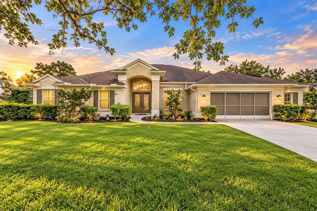 En Venta: $429,000 (4 camas, 2 baños, 2457 Pies cuadrados)