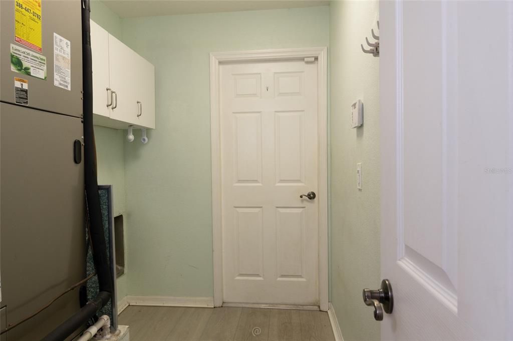 For Sale: $429,000 (3 beds, 2 baths, 1906 Square Feet)