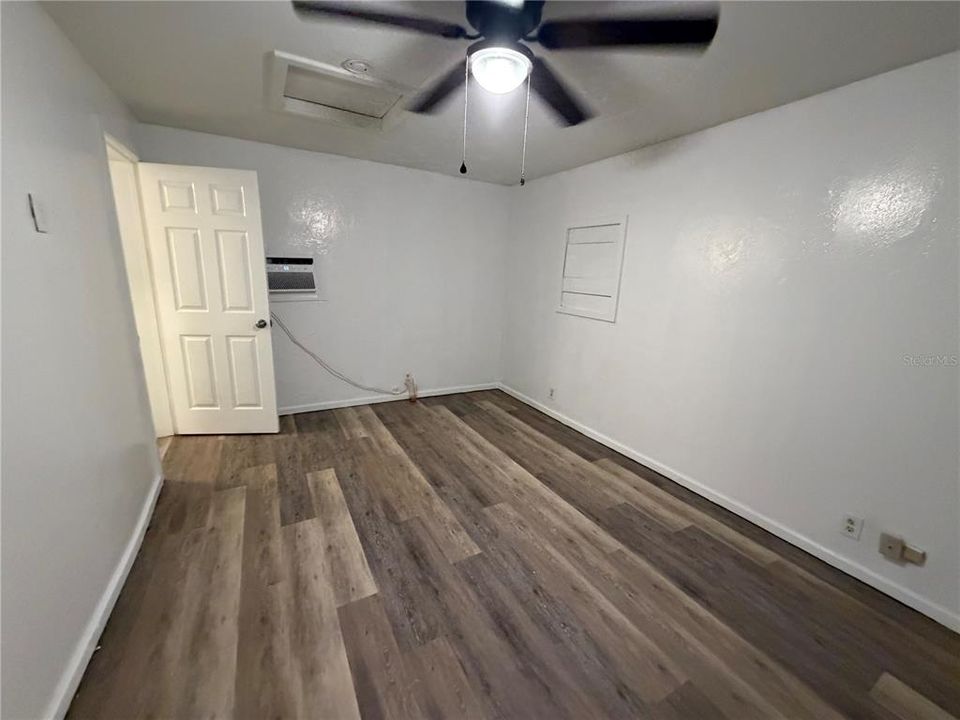 В аренду: $1,225 (1 спален, 1 ванн, 363 Квадратных фут)