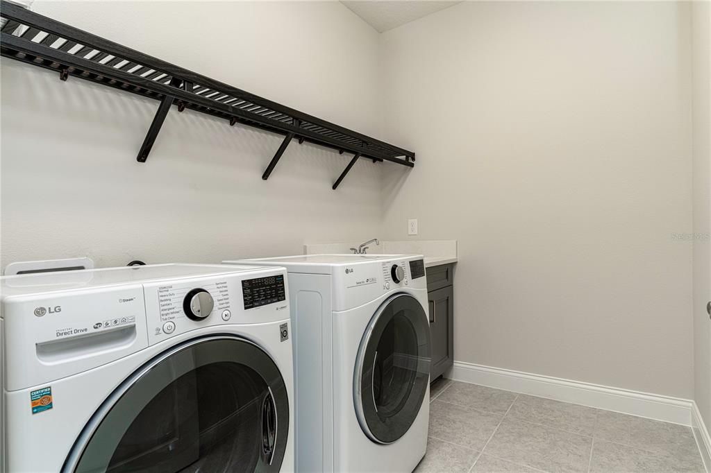 For Rent: $6,250 (4 beds, 4 baths, 3975 Square Feet)